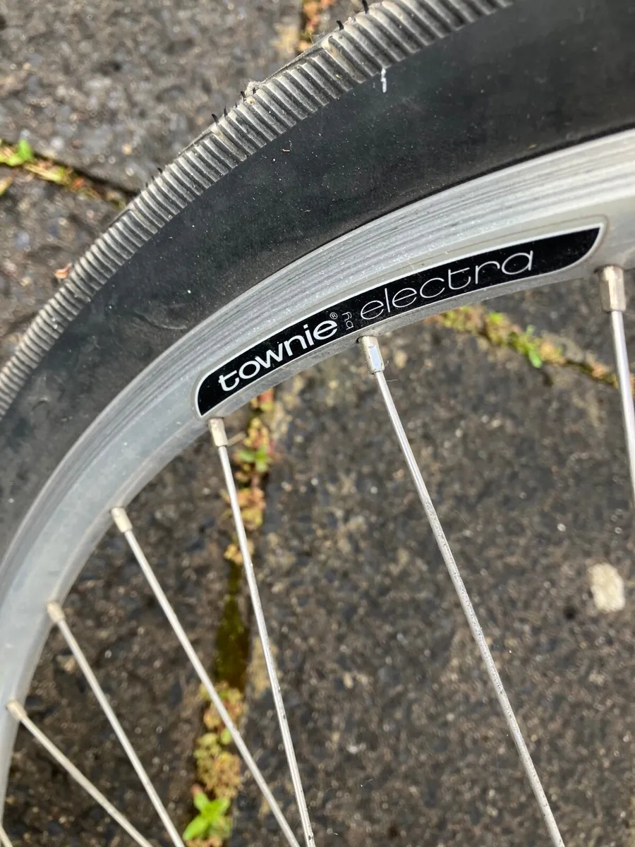 Bicycle. Townie Electra - Image 2