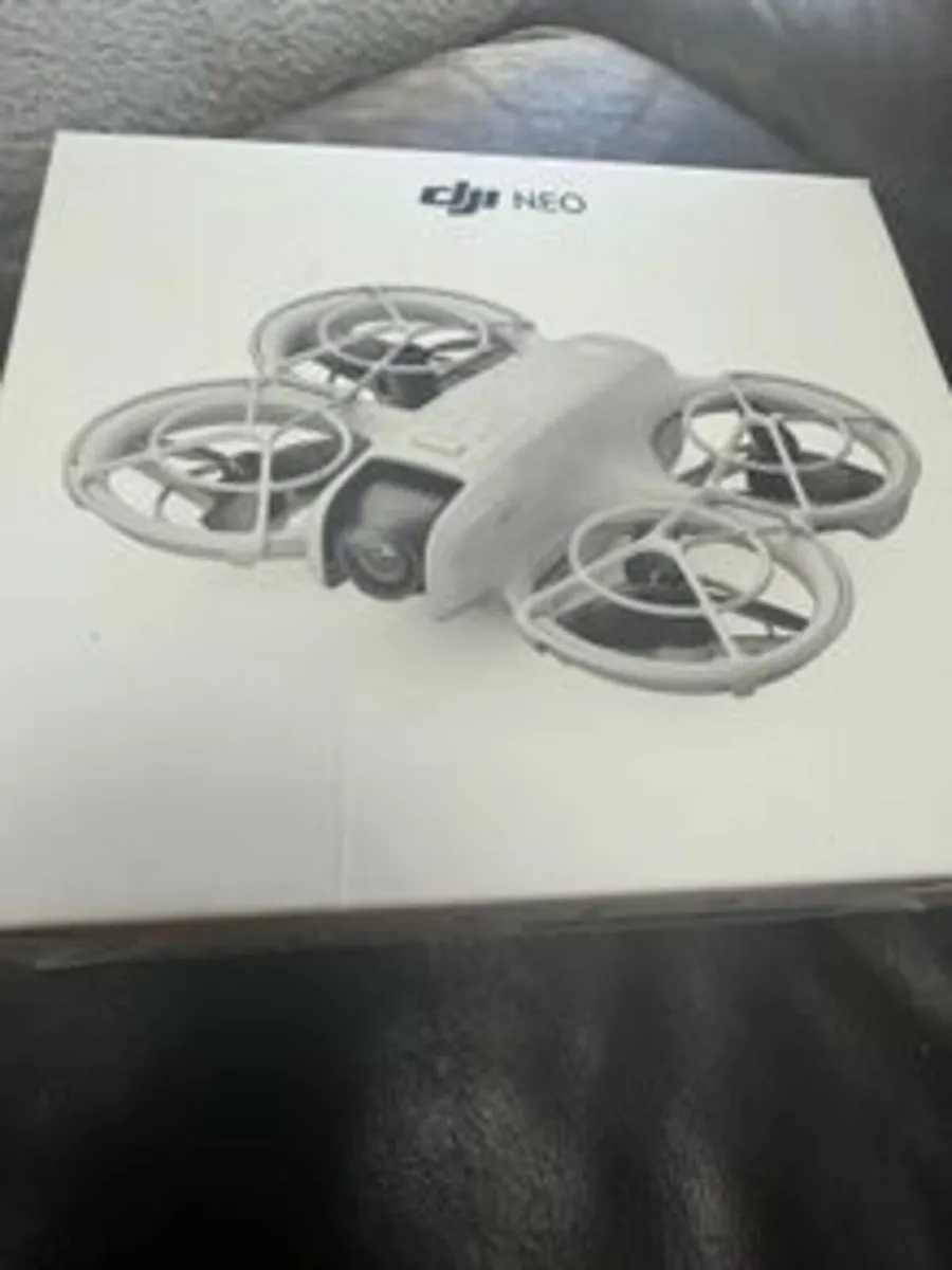 DJI Neo drone