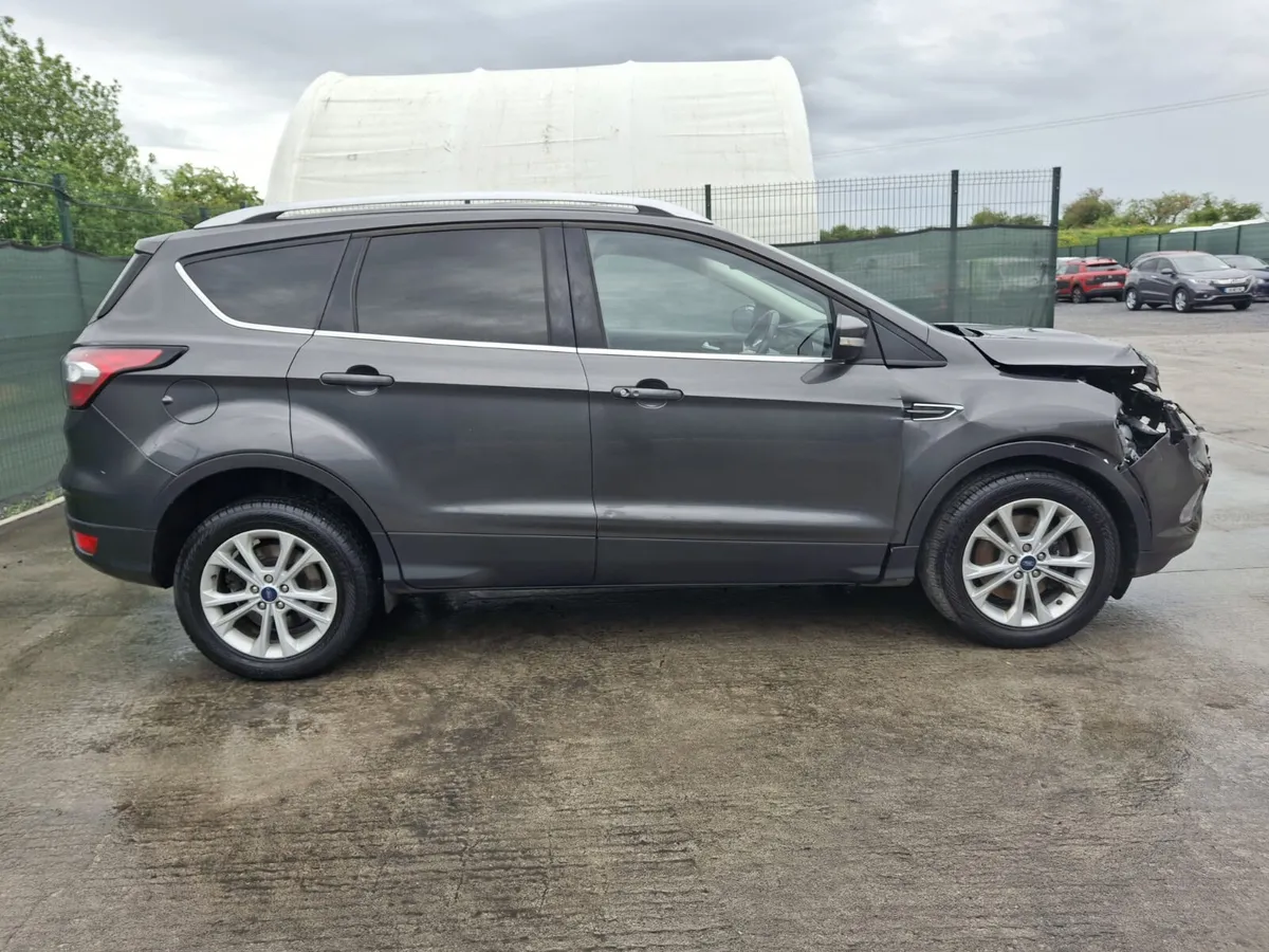 2018 Ford Kuga  Titanium Automatic - Image 4
