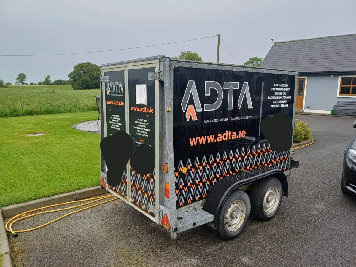 Ifor Williams BV84 box trailer - Image 1