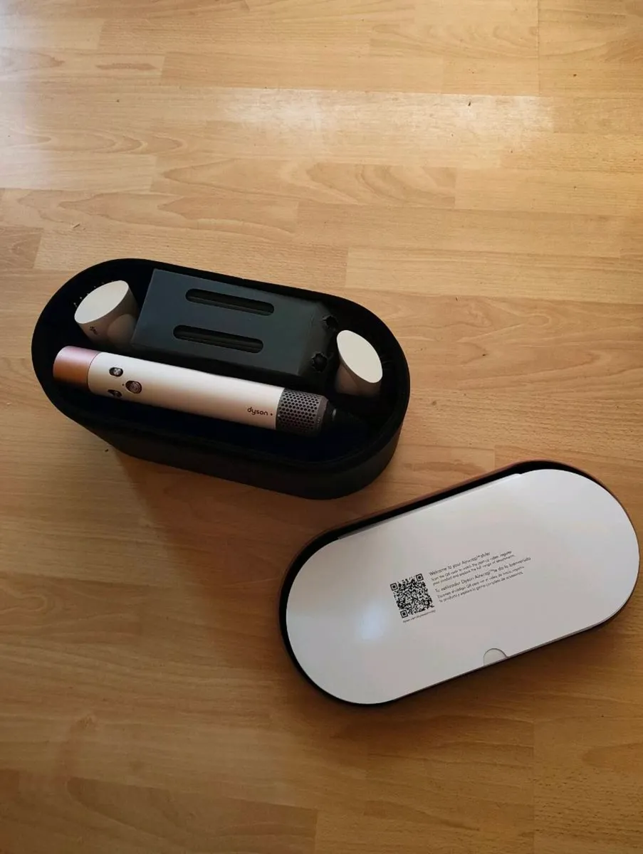 Dyson airwrap - Image 3