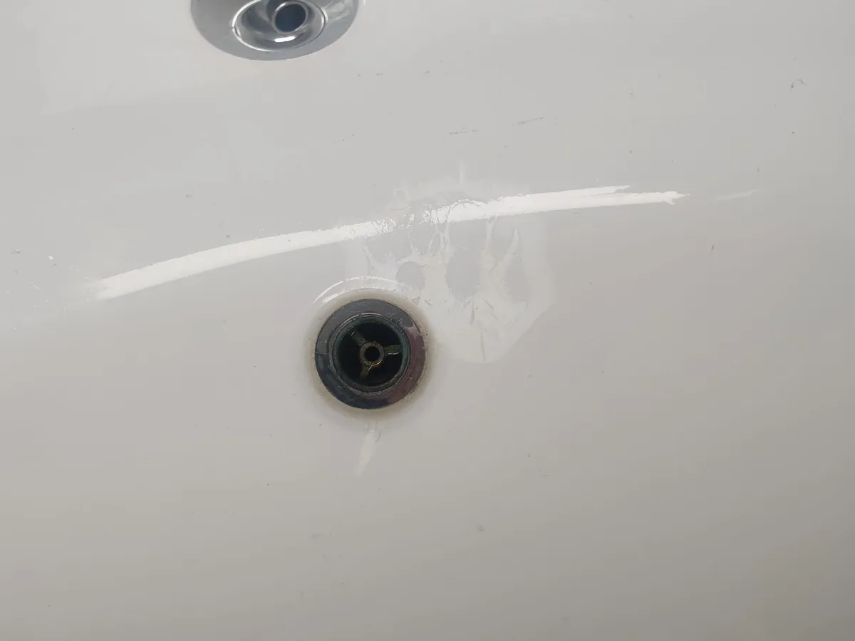 Jacuzzi Bath - Image 4
