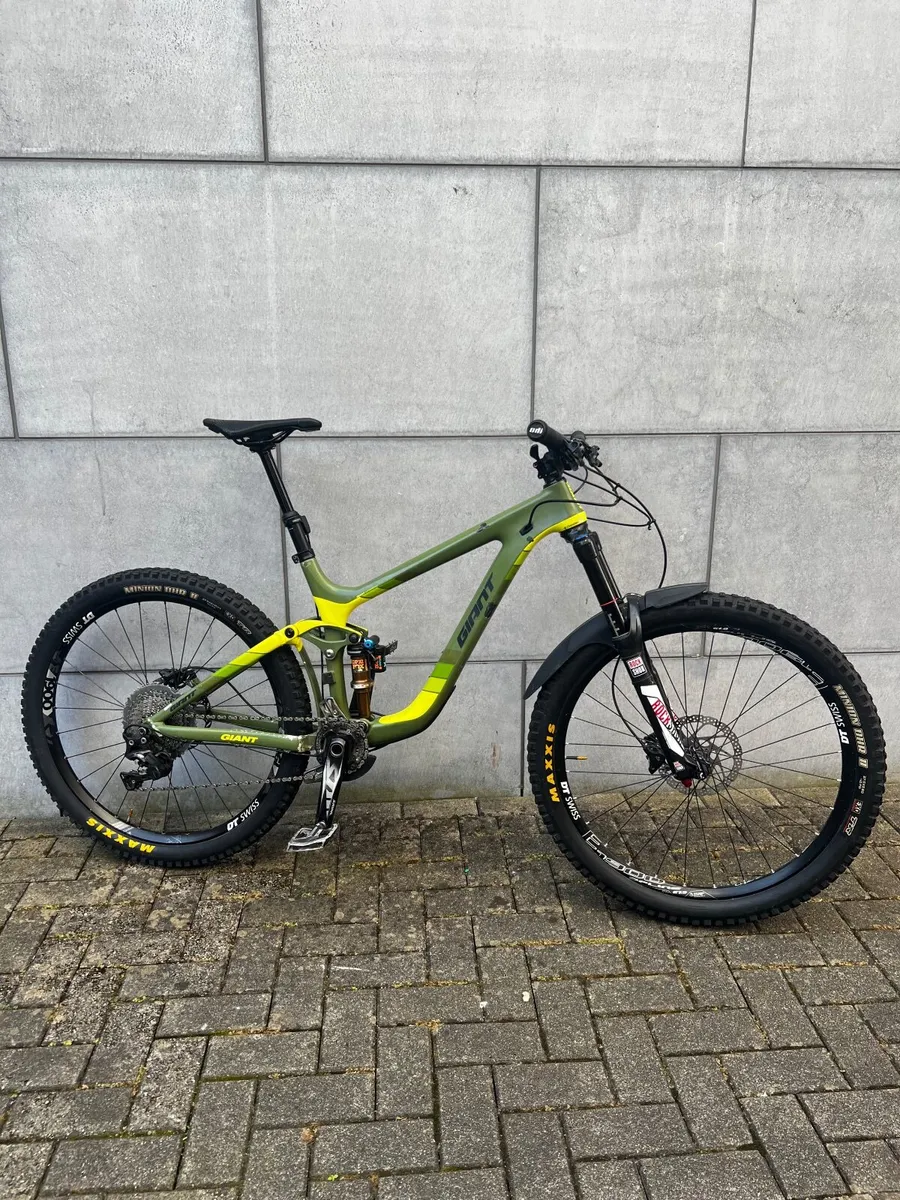 Giant  Advanced 1 Carbon - Image 1