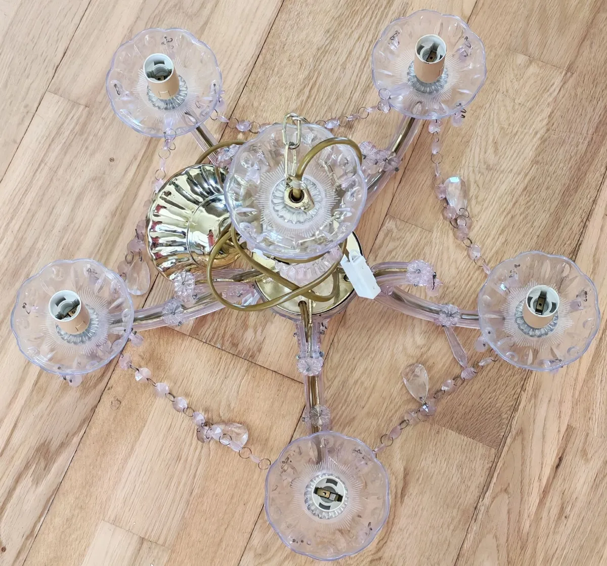 Chandelier Light Pink. - Image 1