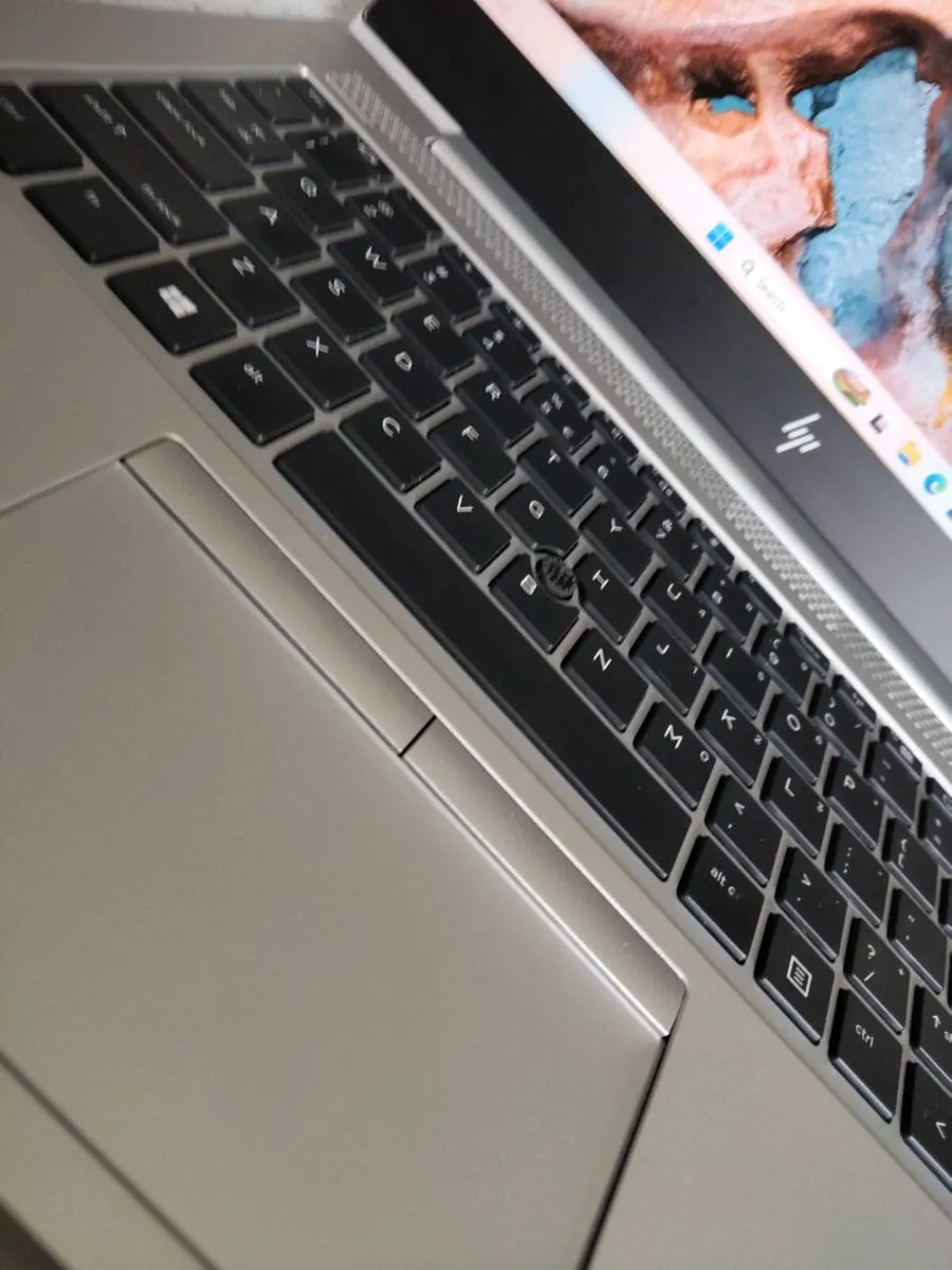 HP Elitebook Intel core i7 FAST PROCESSOR  256GB - Image 3