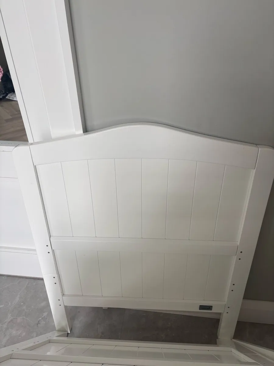 Cot bed - Image 1
