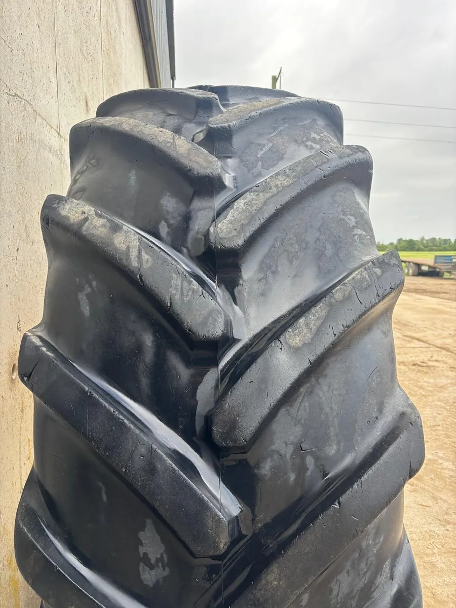 710/70R42 - Image 4