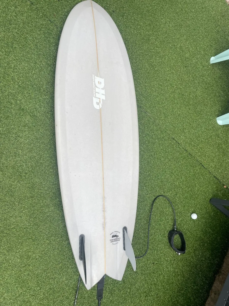 Twin Fin Surfboard DHD - Image 3