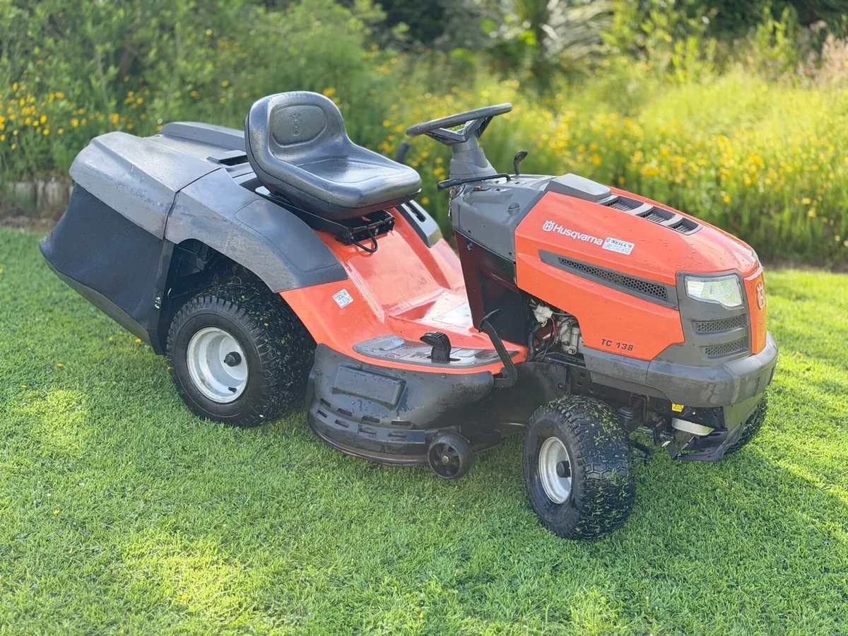 Husqvarna TC138 RideOn AsNew - Image 2