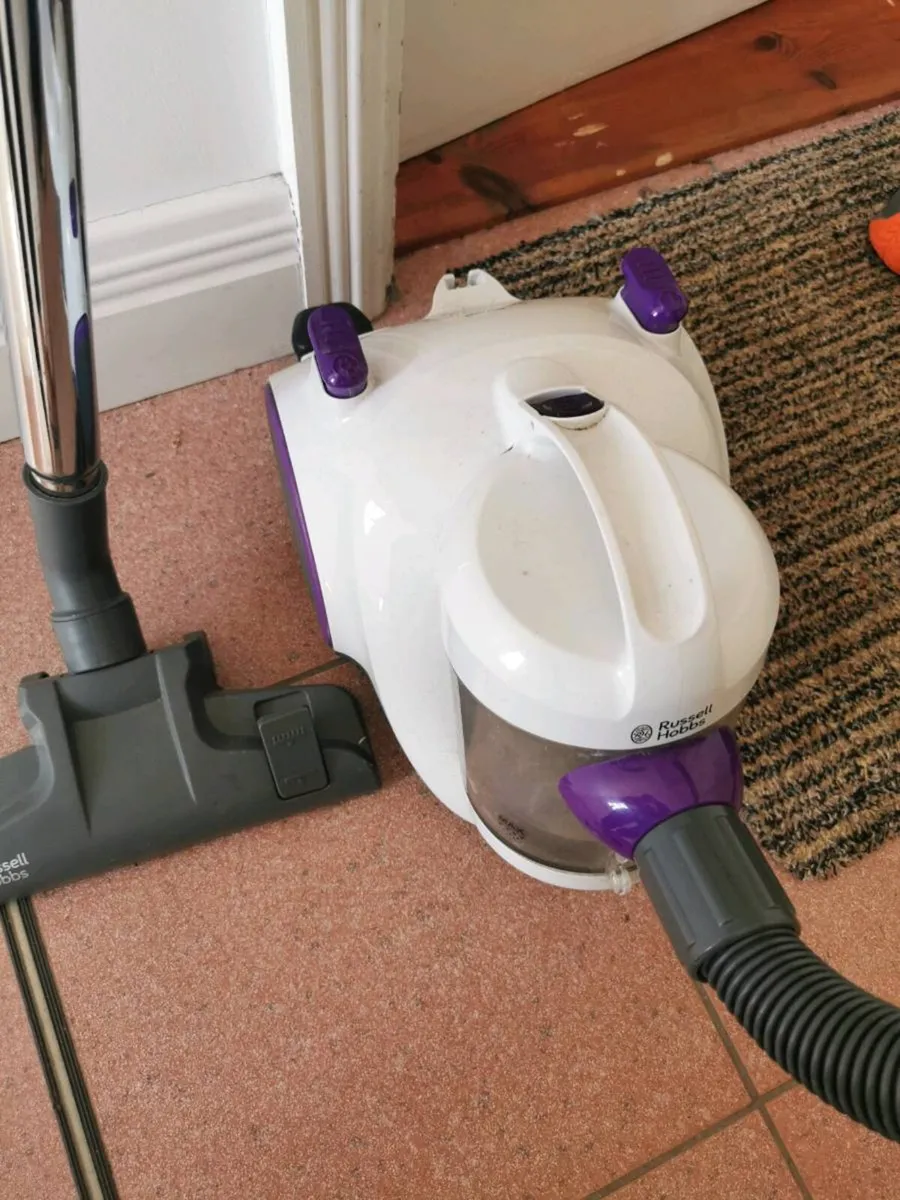 Russell Hobbs Corded Vacuum Cleaner – Good Condi - Image 2