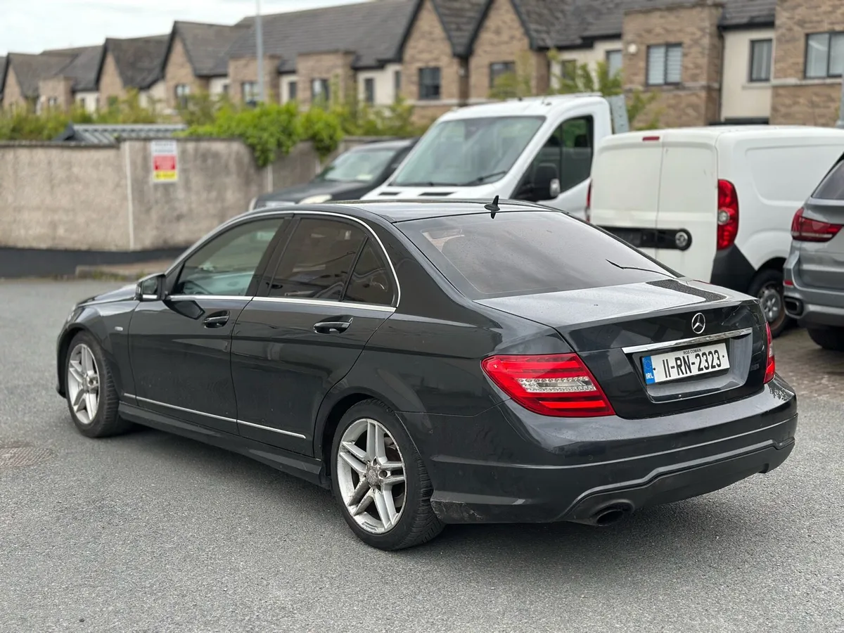 MERCEDES BENZ C220 CDI AMG 2011 - Image 3