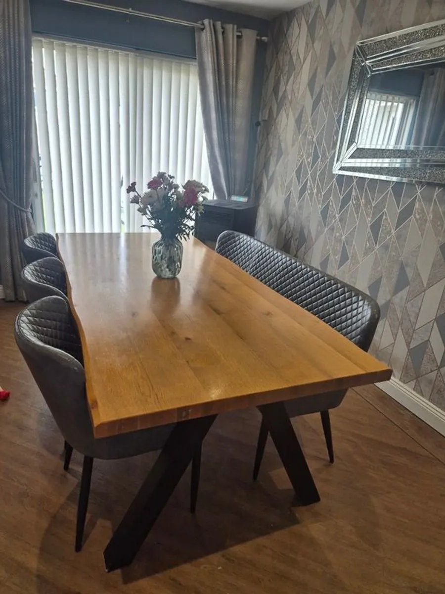 Dining table and chairs - Image 3
