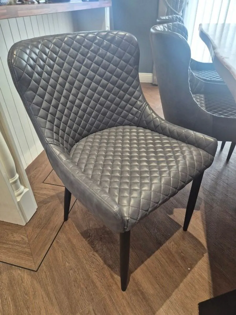 Dining table and chairs - Image 4