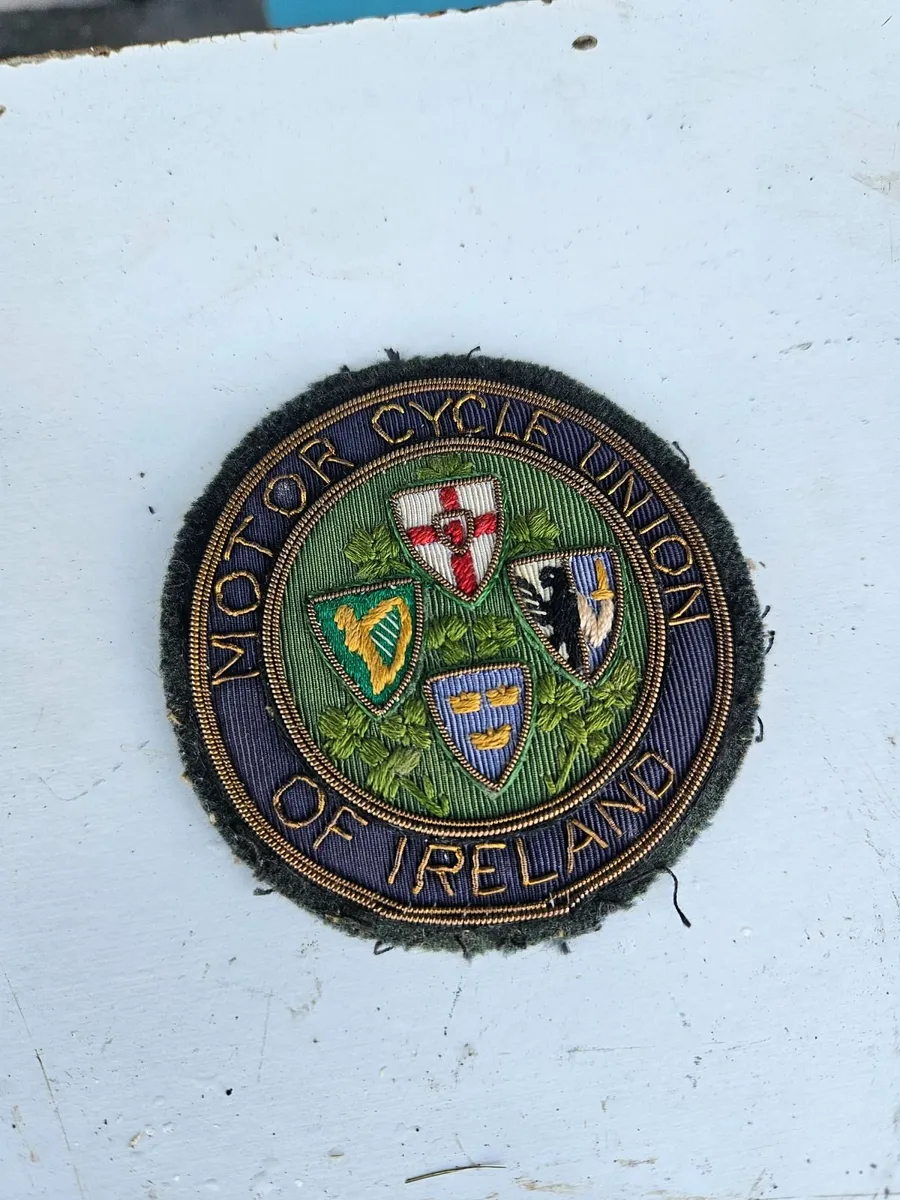 Motor Cycle Union of Ireland Badge - Image 1