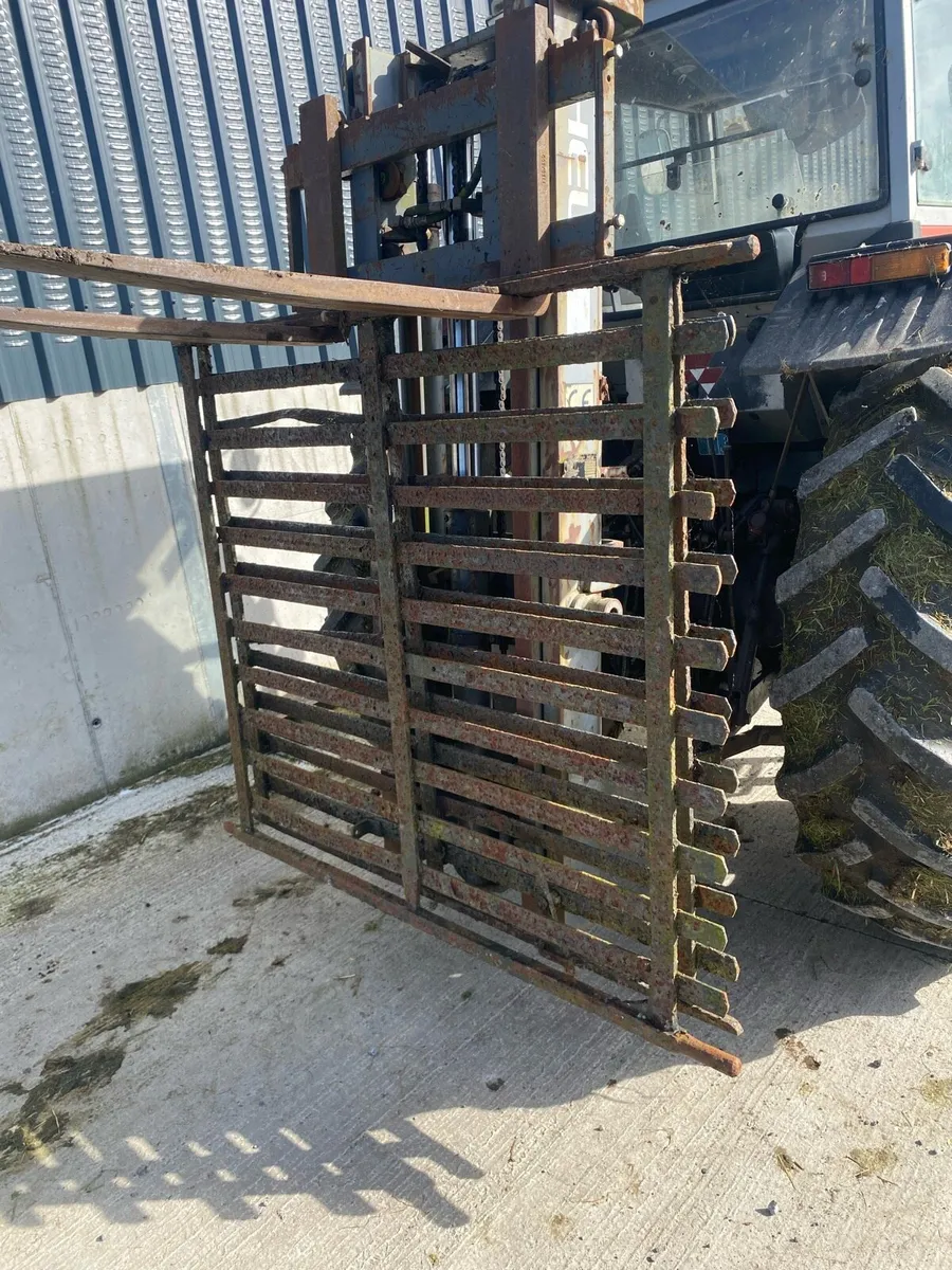 Traditional Gates - Image 1