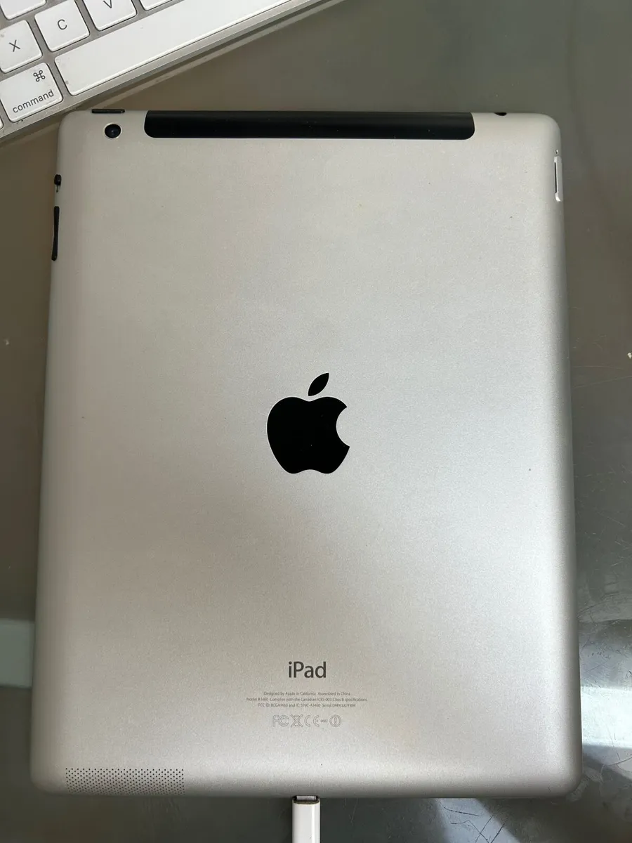 ipad WiFi + Cellular 32g - Image 2