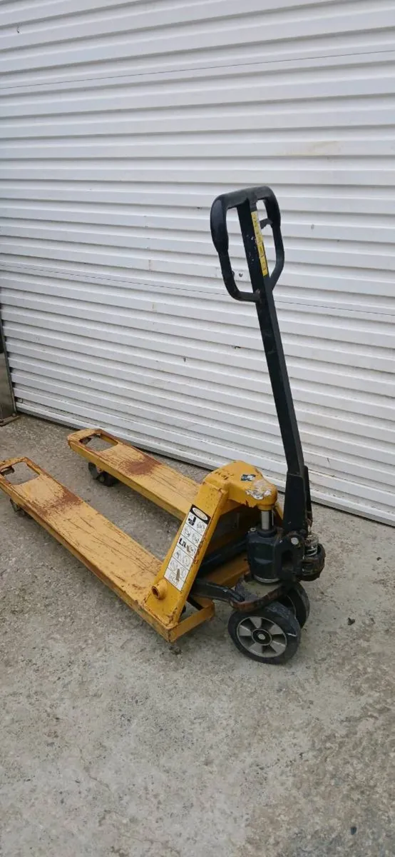 Pallet truck 2500kg - Image 3