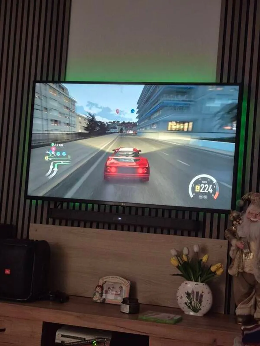 tv - Image 2