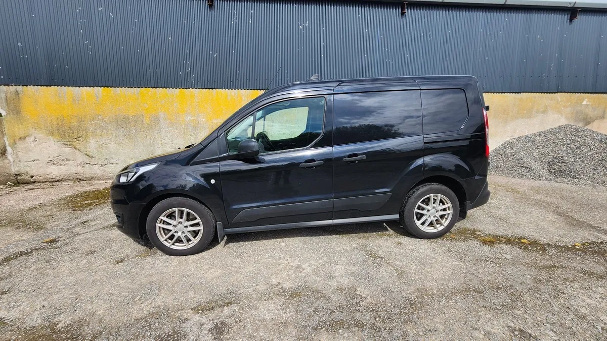 Ford Transit 2021 - Image 2