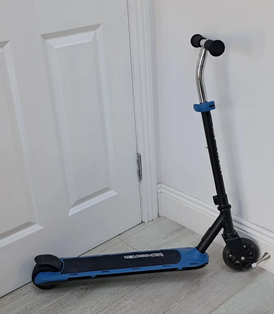 Isporter 6yrs+ kids electric scooter. - Image 1