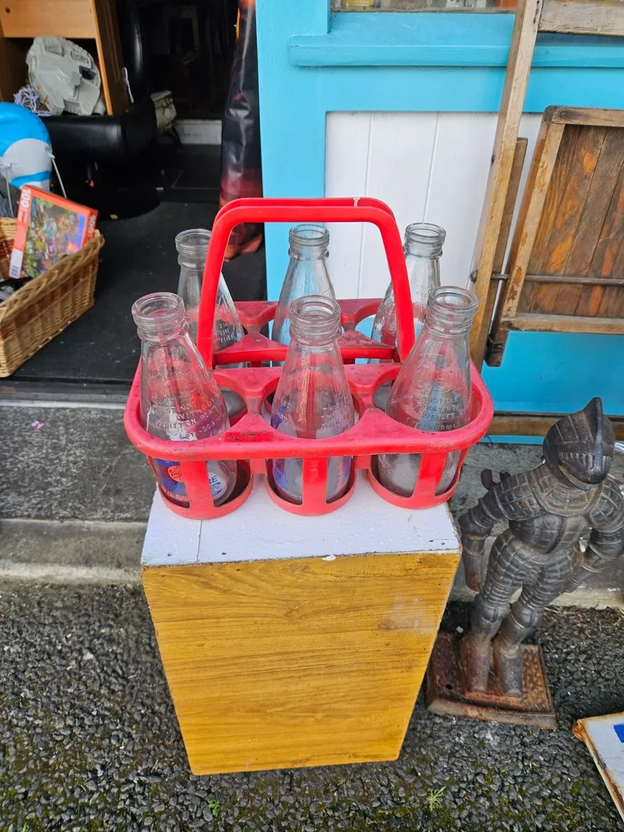 Vintage Milk Crate and Bottles - Image 3