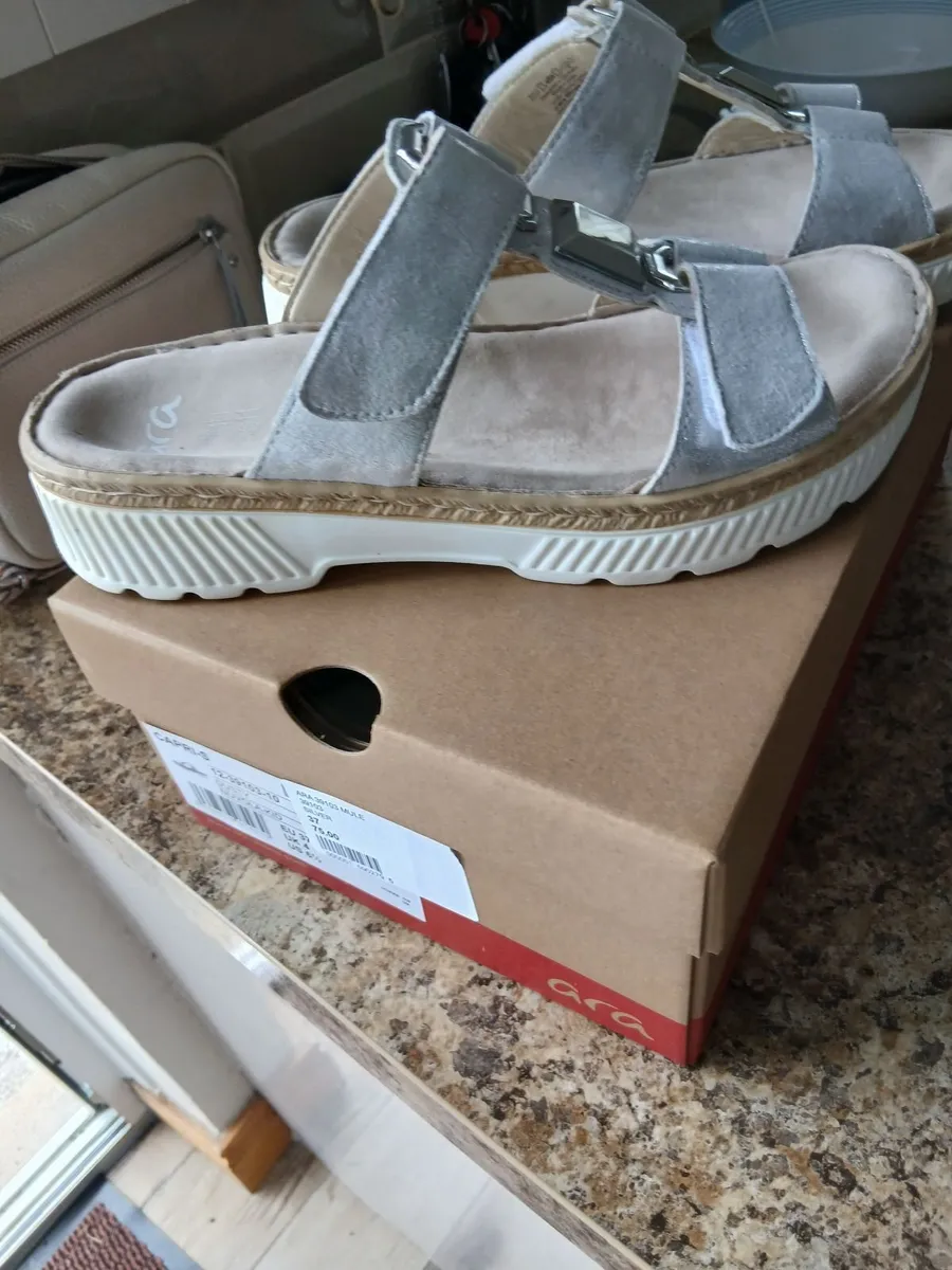 Sandals - Image 1