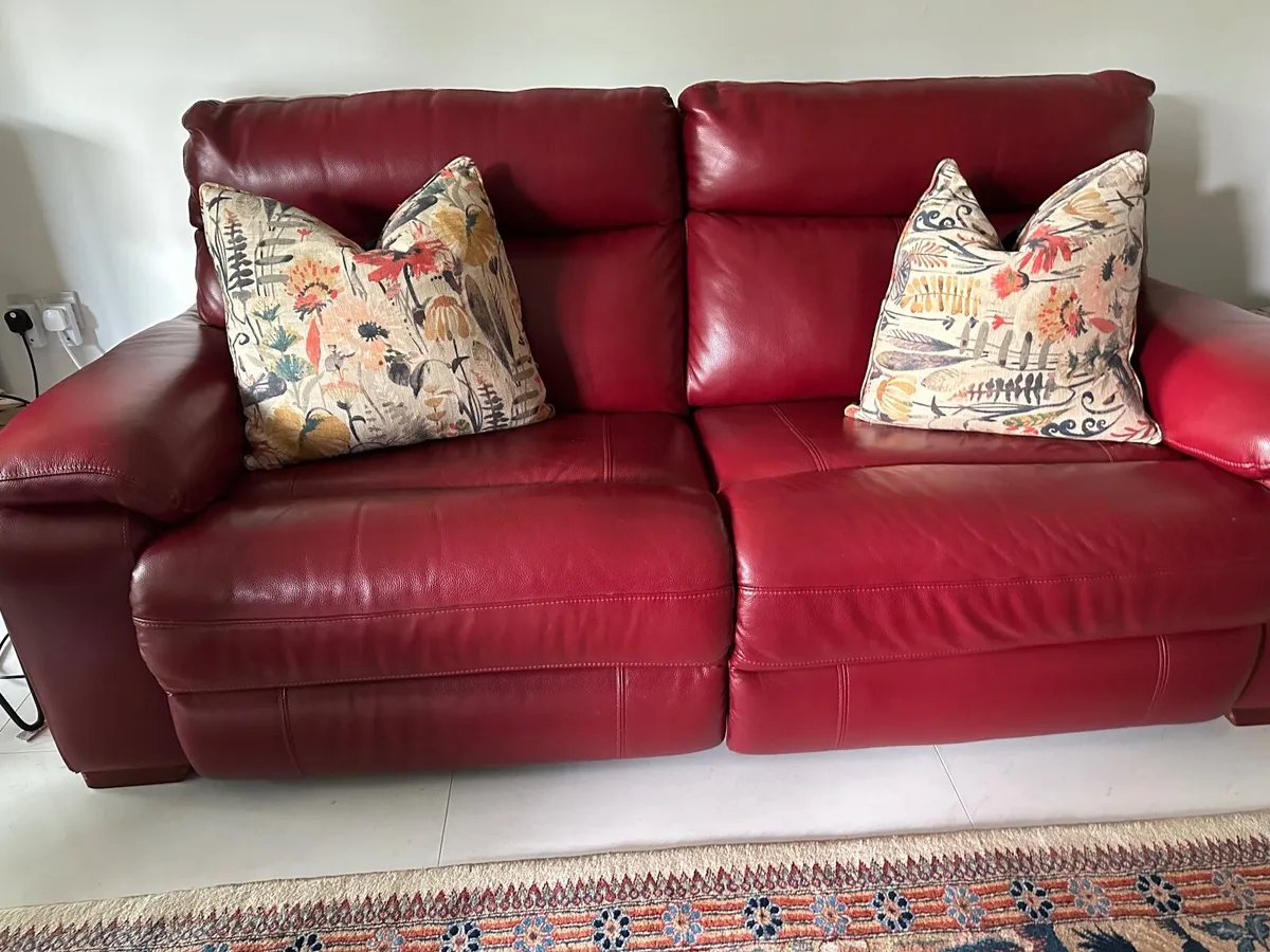 Furniture - Sofa - Image 2