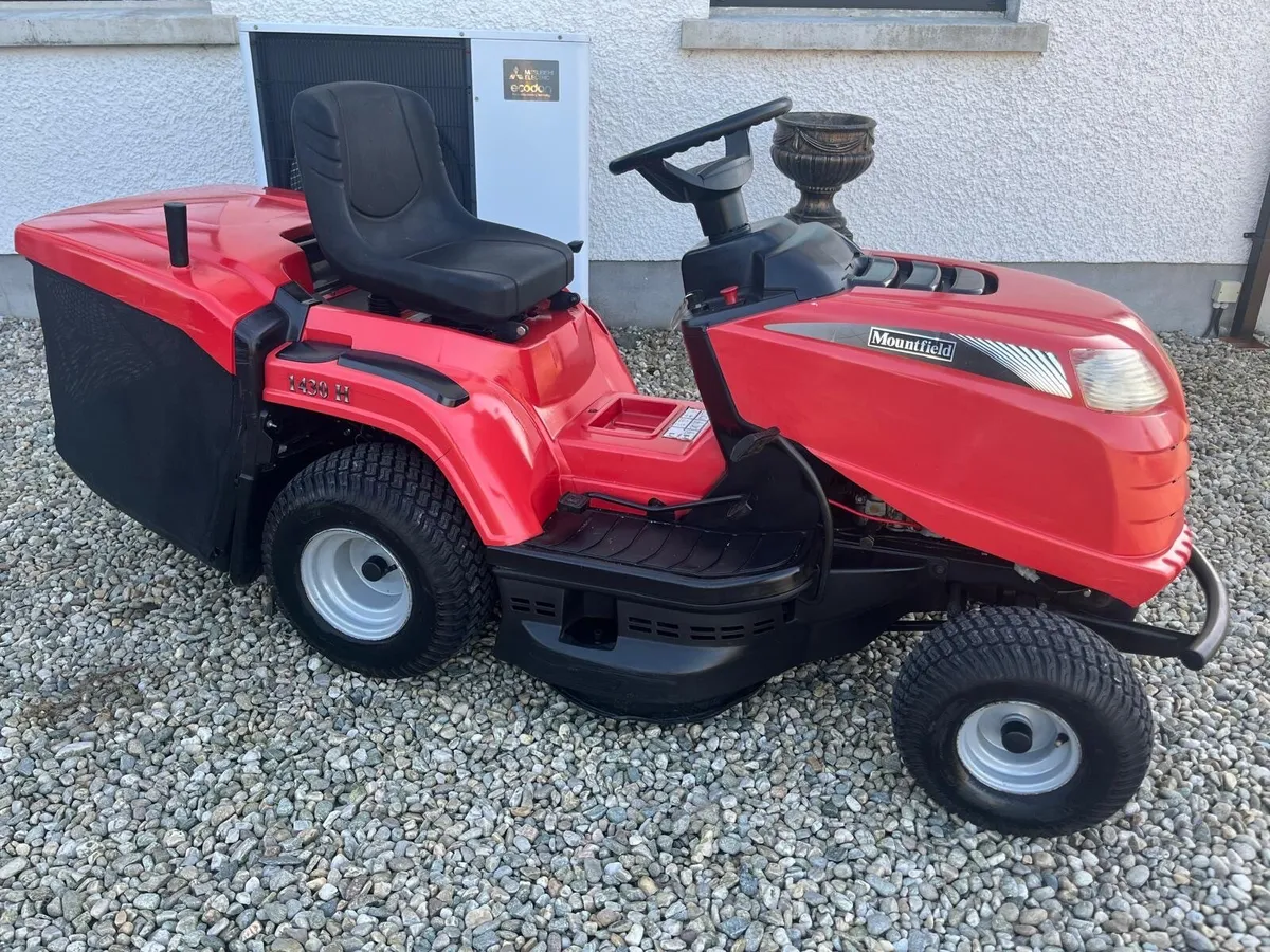 Mountfield 16hp 38inch cut ride on lawnmower - Image 4