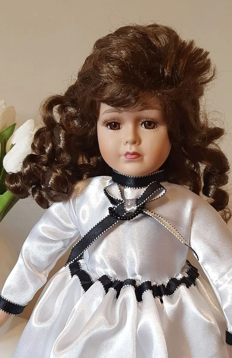 Porcelain dolls - Image 4