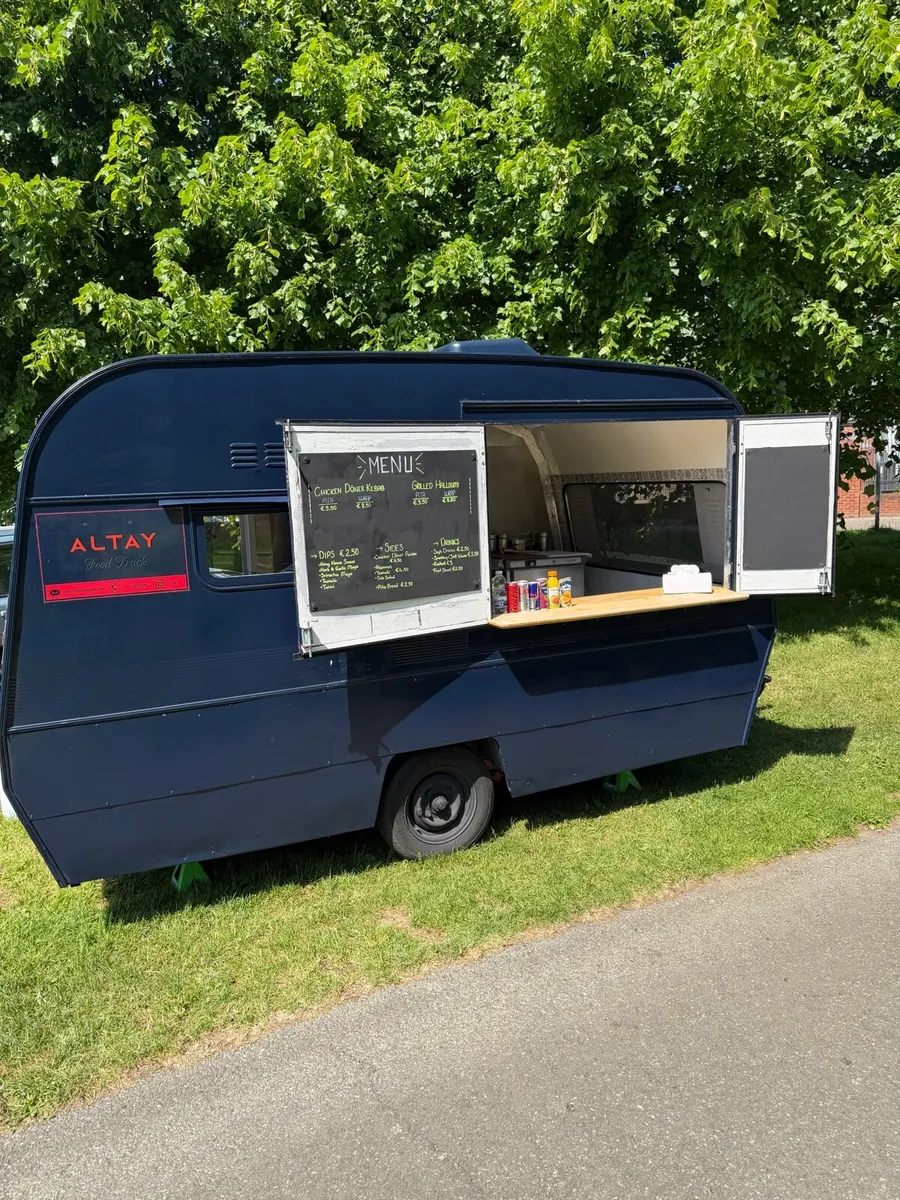 THOMSON T-LINE VINTAGE FOOD / COFFEE TRAILER - Image 2