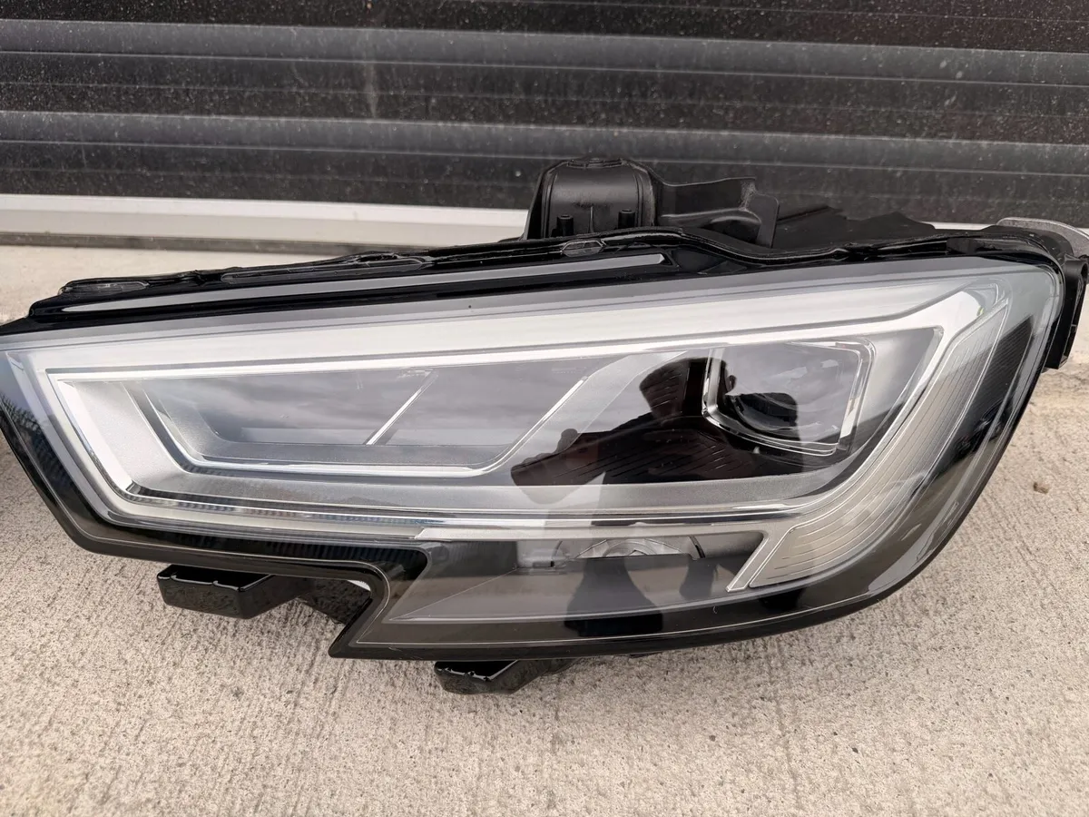 Audi A3 8V Full LED Headlight Genuine OEM - Image 3