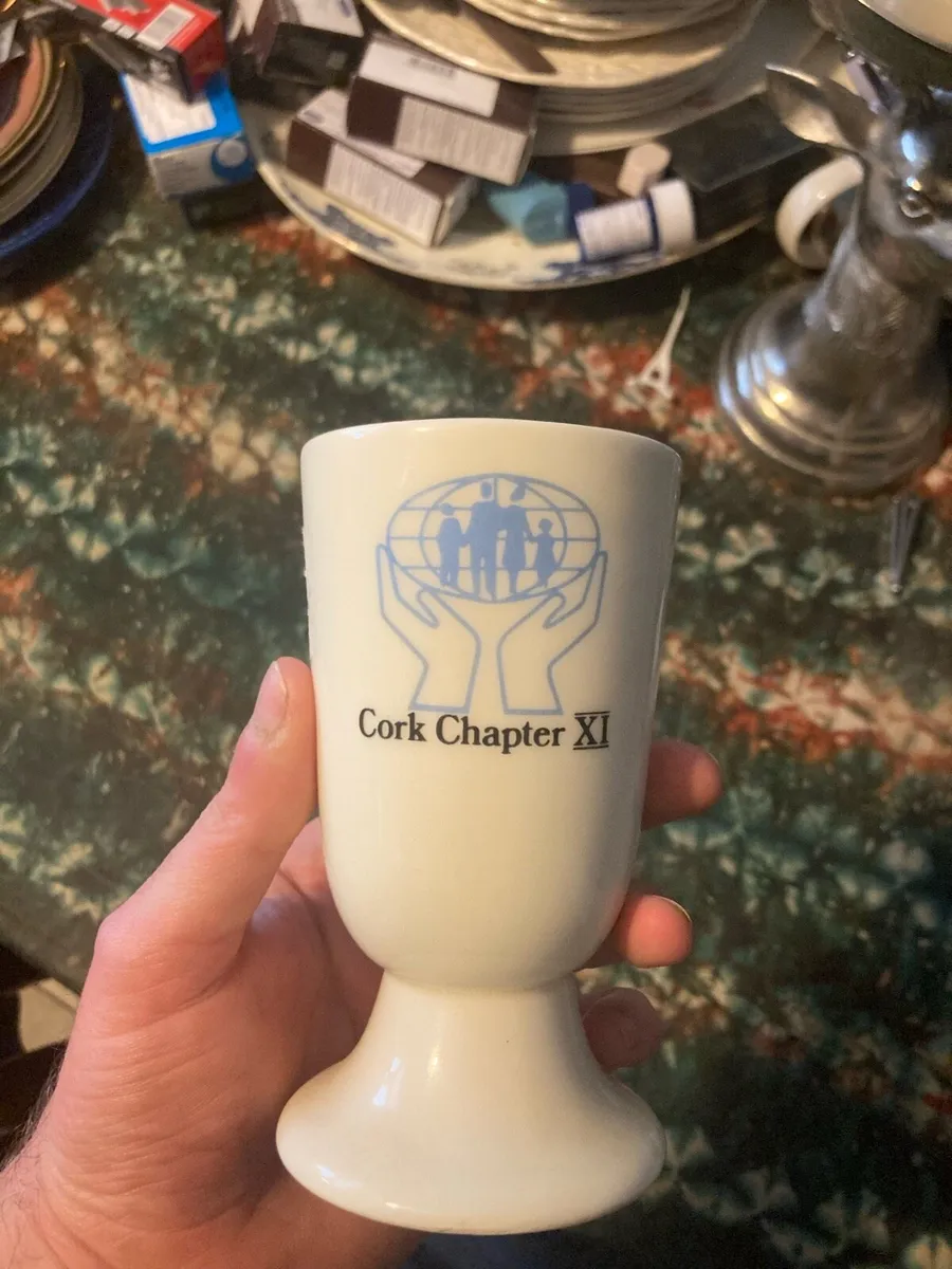 Irish crest goblet free postage - Image 2