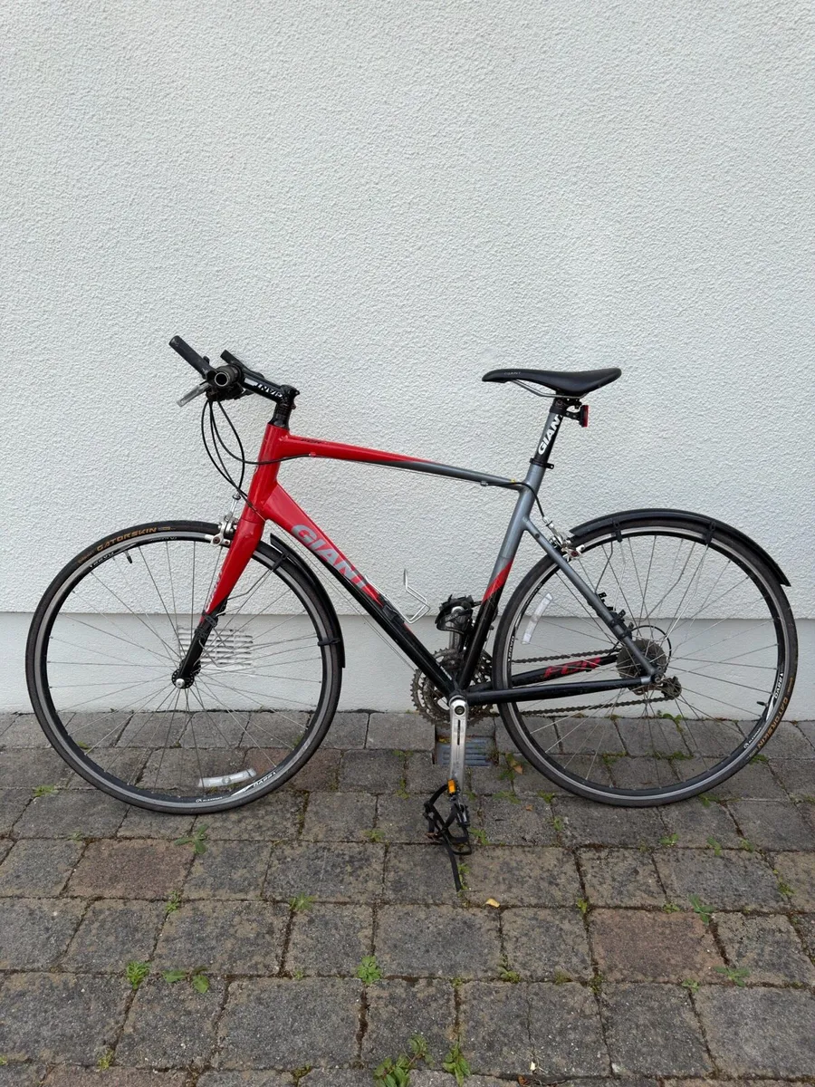 Hybrid bike GIANT - Image 2