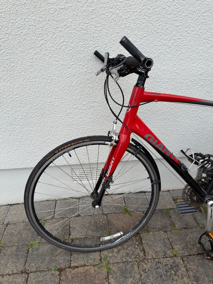 Hybrid bike GIANT - Image 3