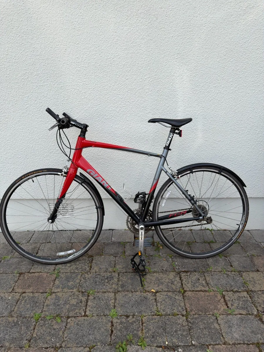 Hybrid bike GIANT - Image 1
