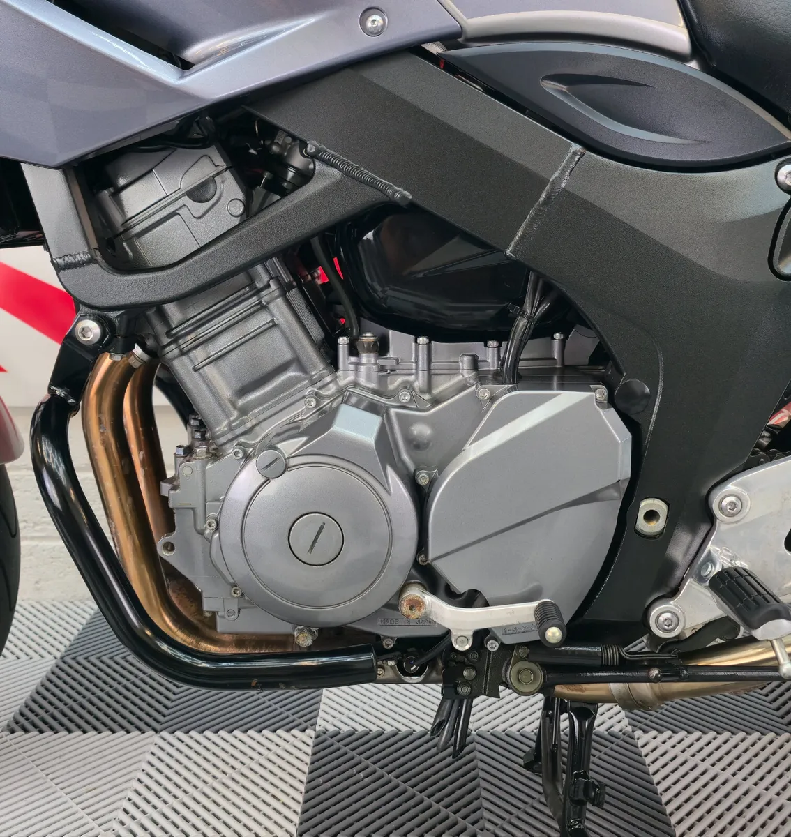 2006 Yamaha TDM 900 - Ultra Low mileage - Image 2
