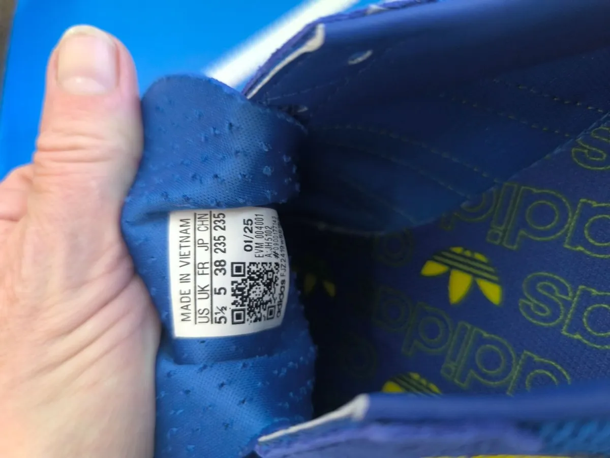 New SL 72 RS Shoes. Genuine - Image 3