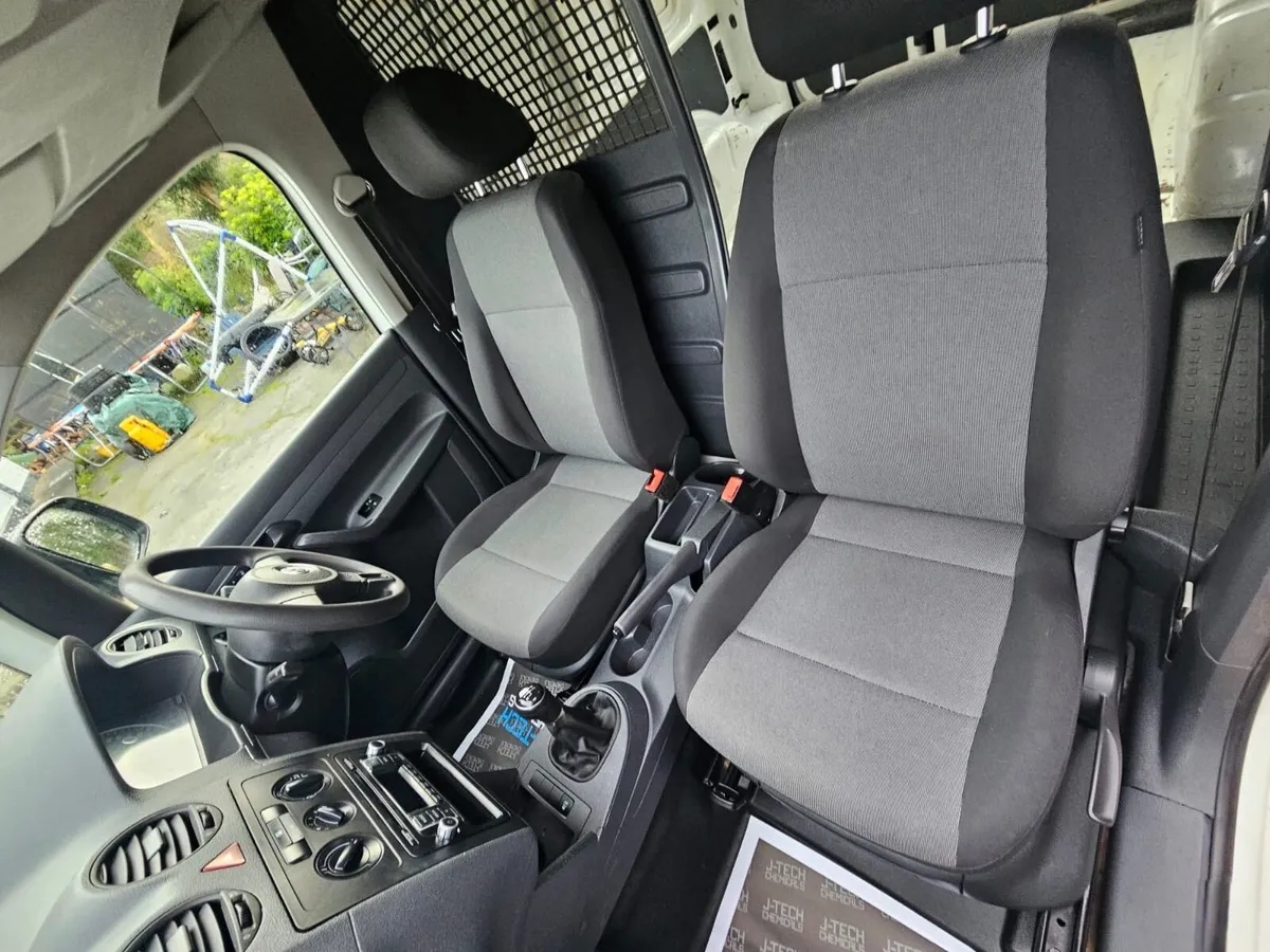 VW Caddy van 1.6 tdi 2014 mint - Image 4