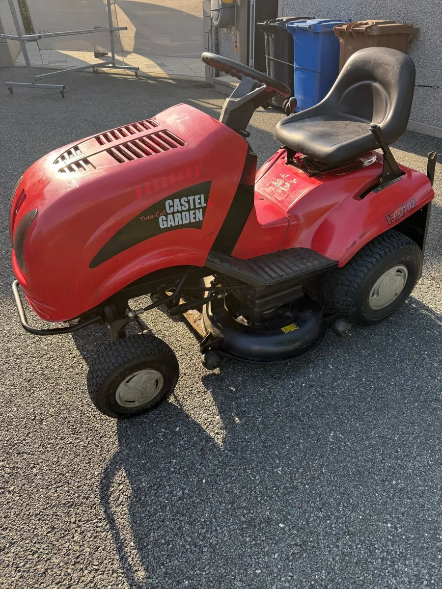 Castel Garden Twin Cut Ride-On Mower - Image 4
