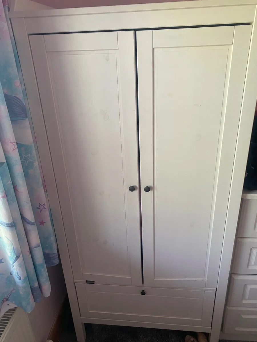 Children’s wardrobe - Image 2