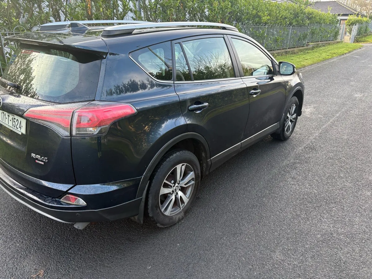 2017 Toyota rav4 bottom end knocking. - Image 3