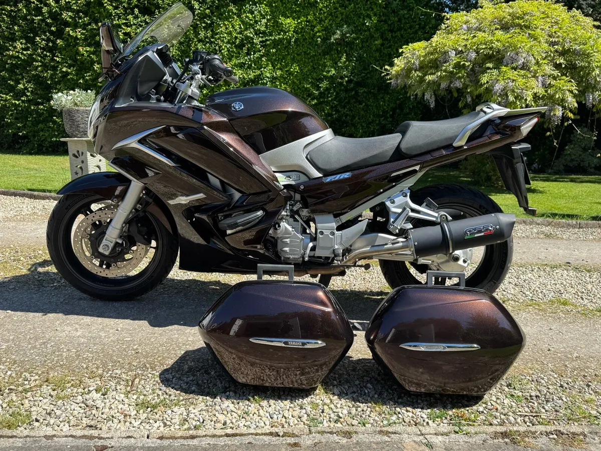 Yamaha FJR 1300 - Image 2