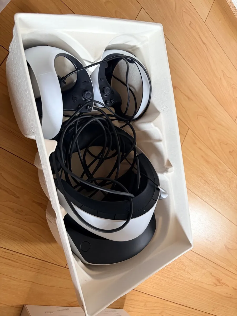 PS VR2 - Image 1