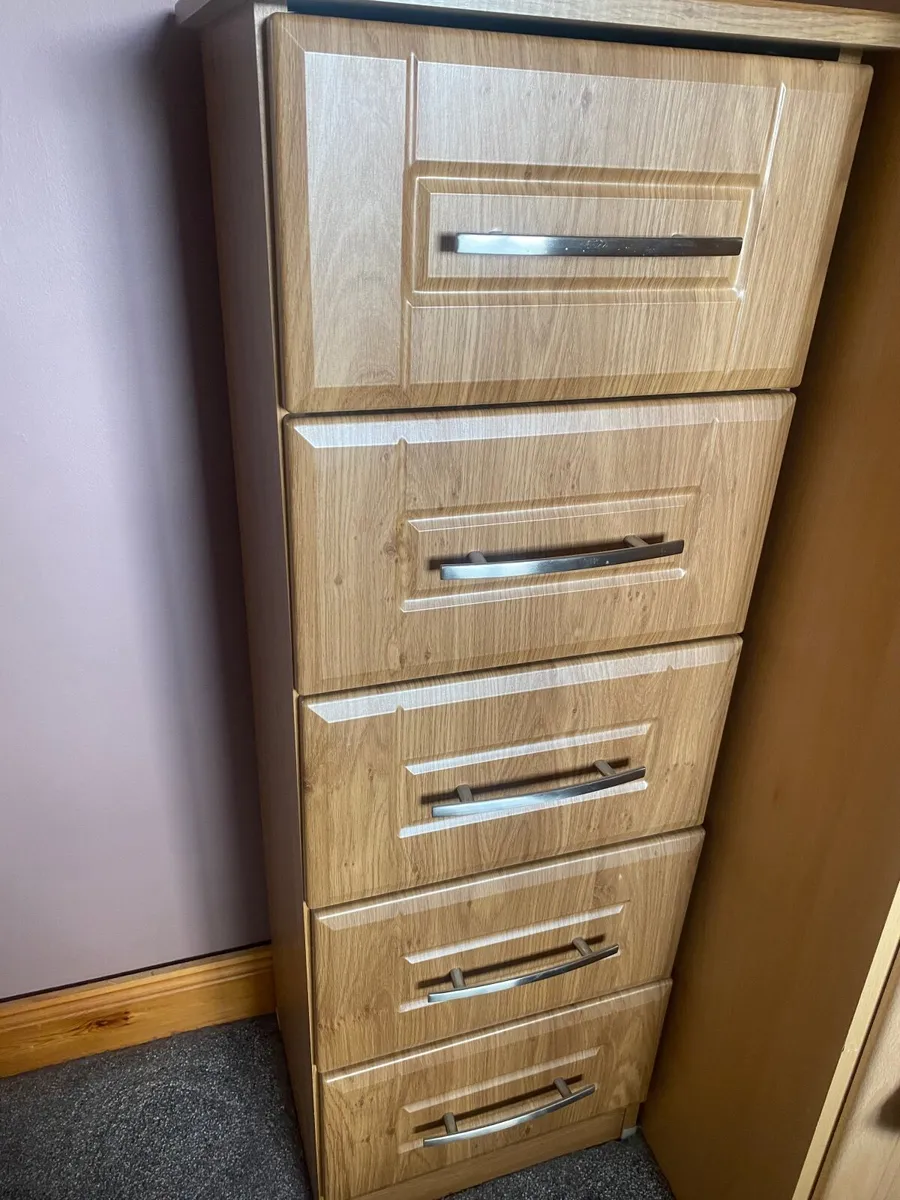 Bedroom Storage unit - Image 2
