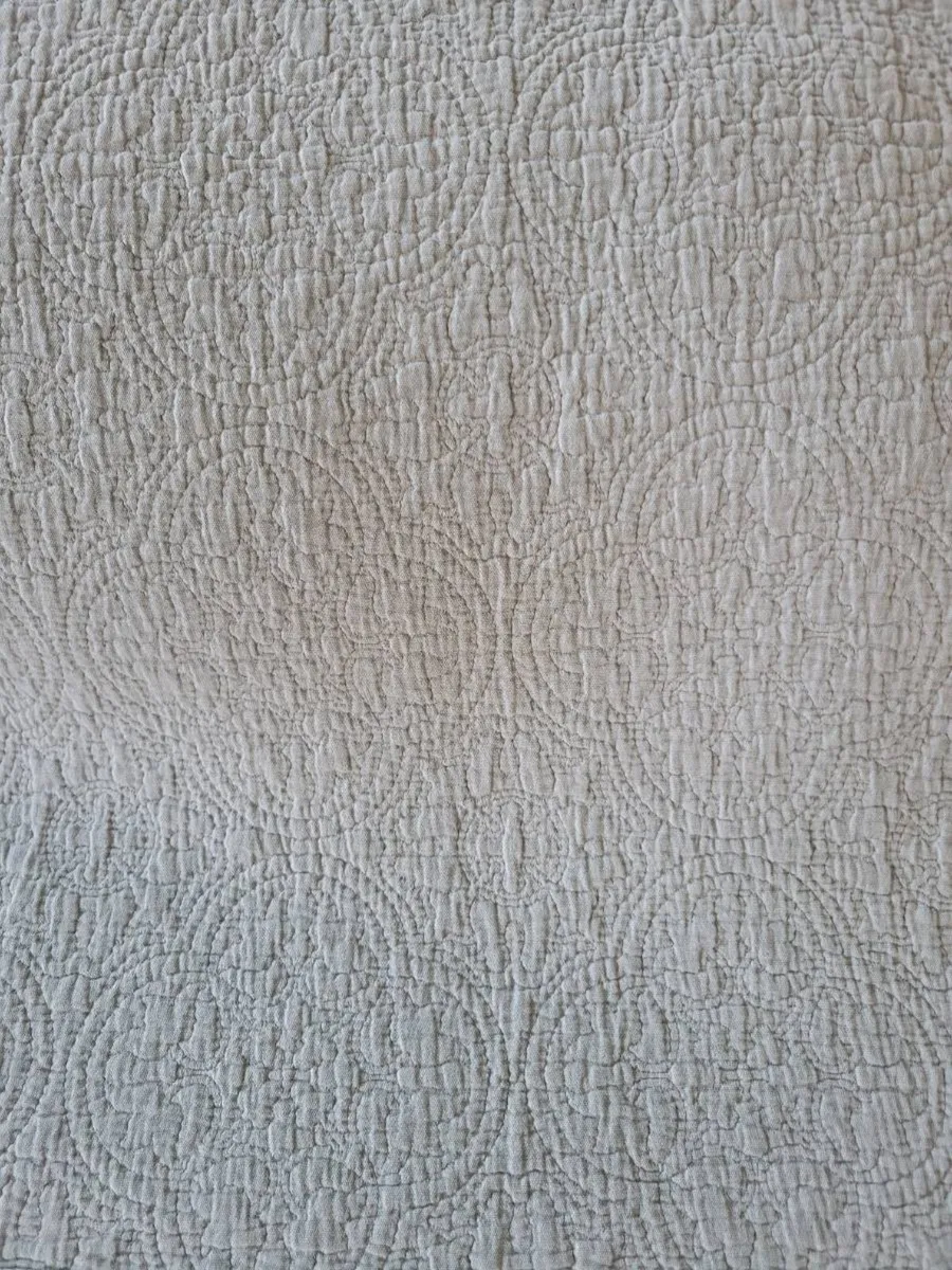Laura Ashley bedspread - Image 1