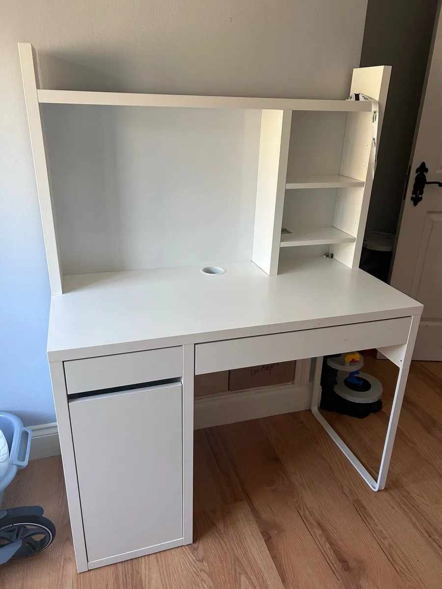 IKEA Micke study desk