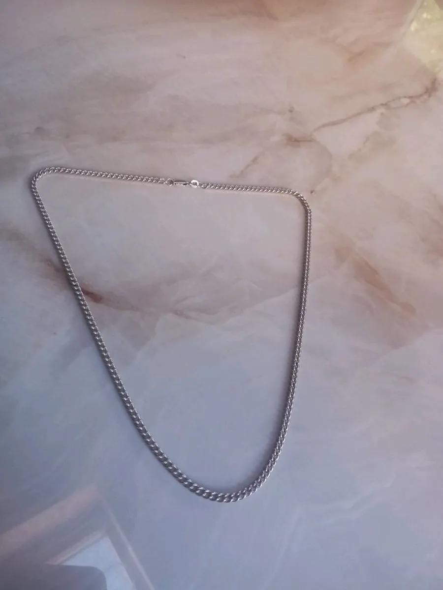 15.83g stamped silver chain, 925. Free reg post - Image 2
