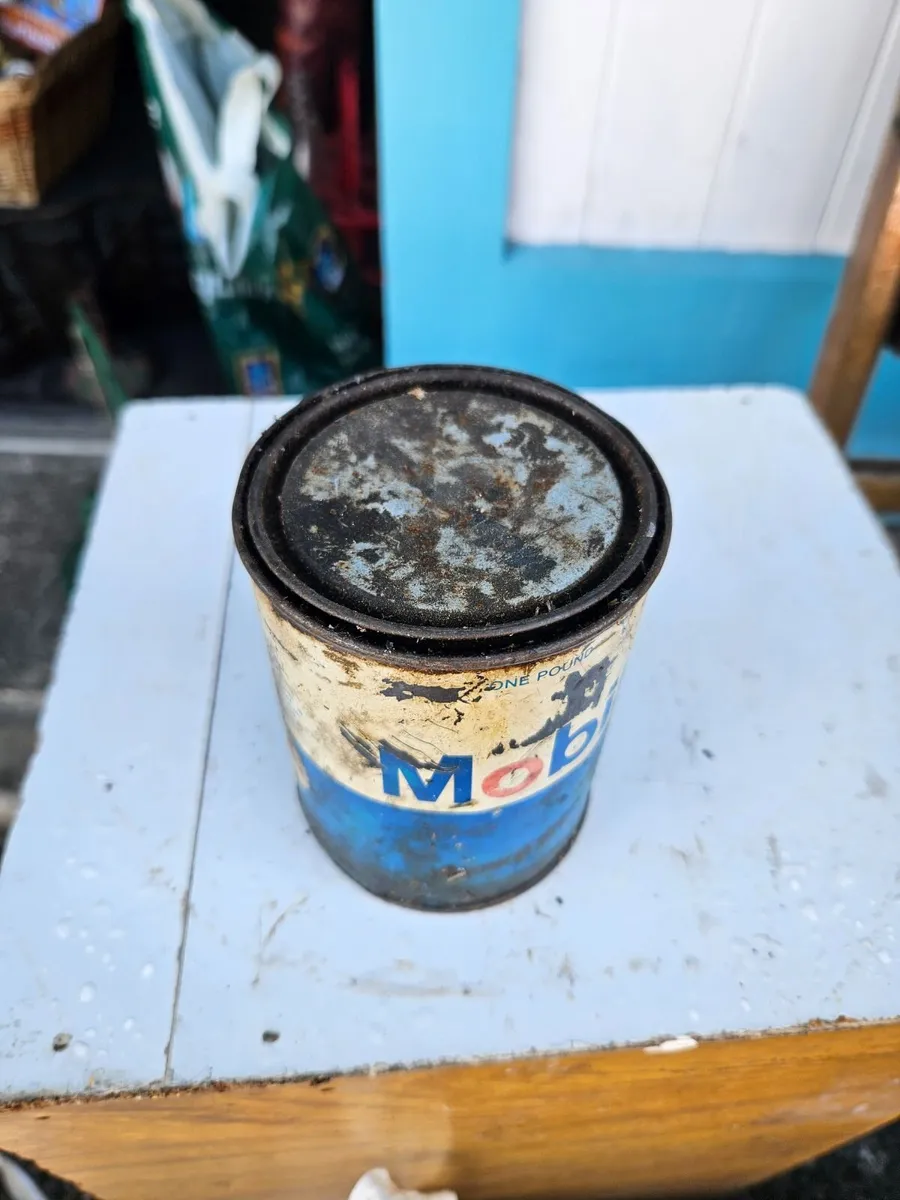 Vintage Mobil Oil Tin - Image 1