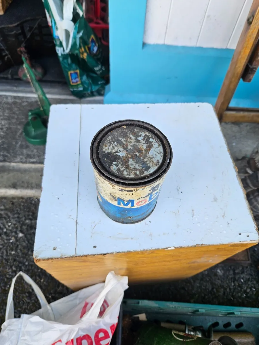 Vintage Mobil Oil Tin - Image 3