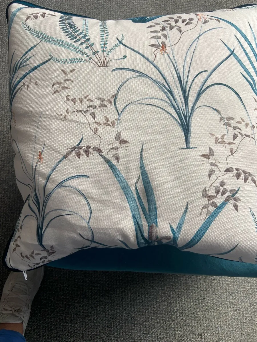 Cushions - Image 2